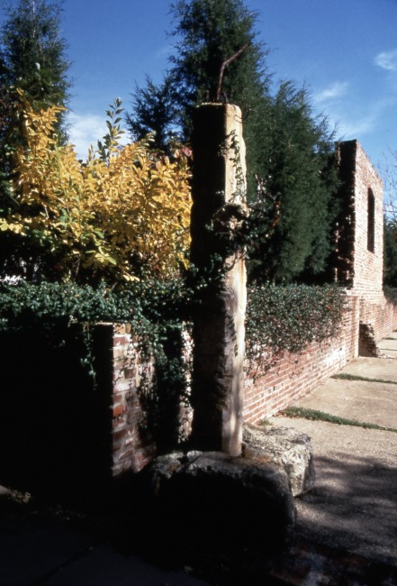 Winifred Lutz, <em>Garden Installation</em>, 1993