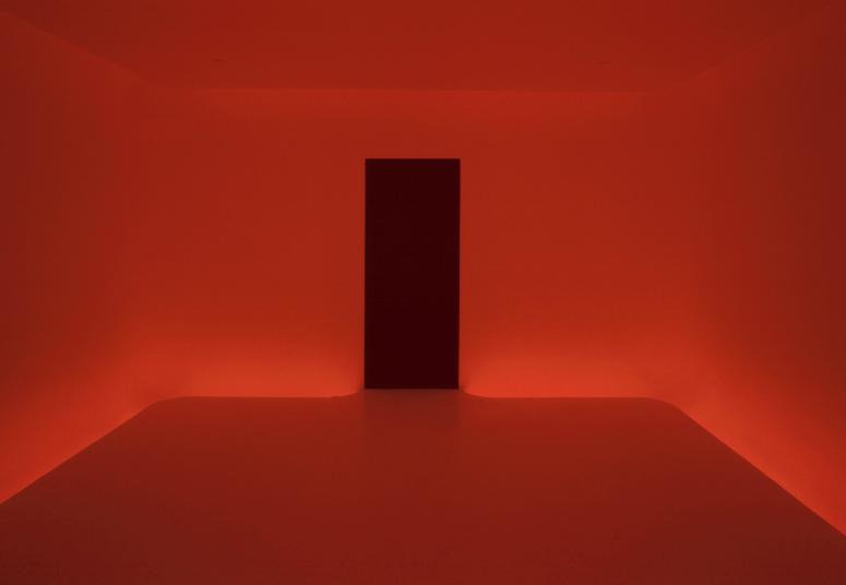 slide IRC.2012.03426 (old number: TUR.J-BR02) showing James Turrell's installation, Big Red, at the Mattress Factory, 2002.