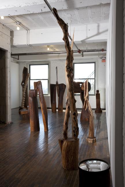 Thaddeus Mosley, <em>Thaddeus Mosley: Sculpture (Studio|Home)</em>, 2009