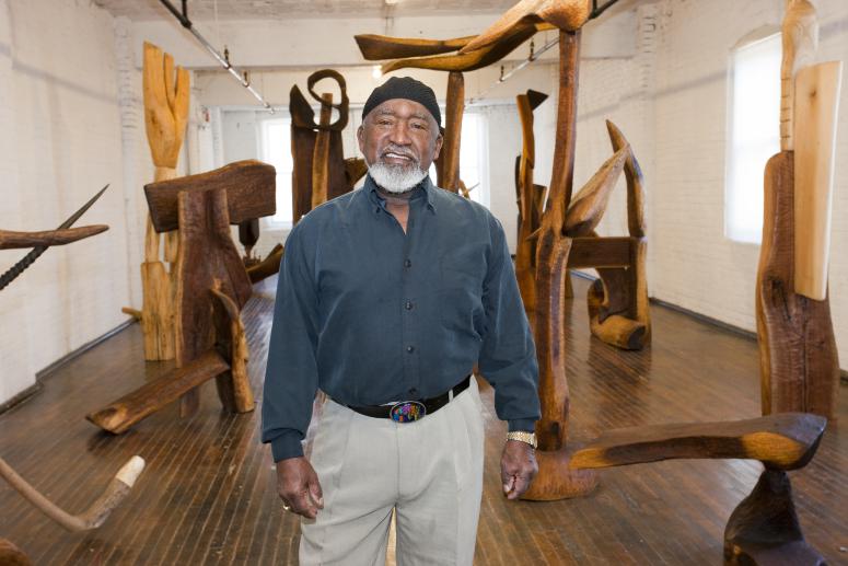 Photograph depicting Thaddeus Mosley, <em>Thaddeus Mosley: Sculpture (Studio|Home)</em>, 2009 at the Mattress Factory