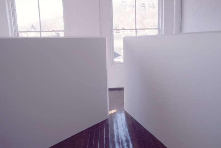 slide IRC.2012.01756 (old number: LOD. P-O017) showing Peter Lodato's installation, Open Triangle 1, at the Mattress Factory, 1993.