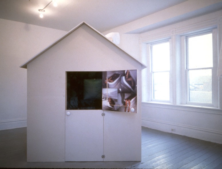 slide IRC.2012.01773 (old number: MAR.P-L004) showing Patty Martori's installation, Love House, at the Mattress Factory, 1991.