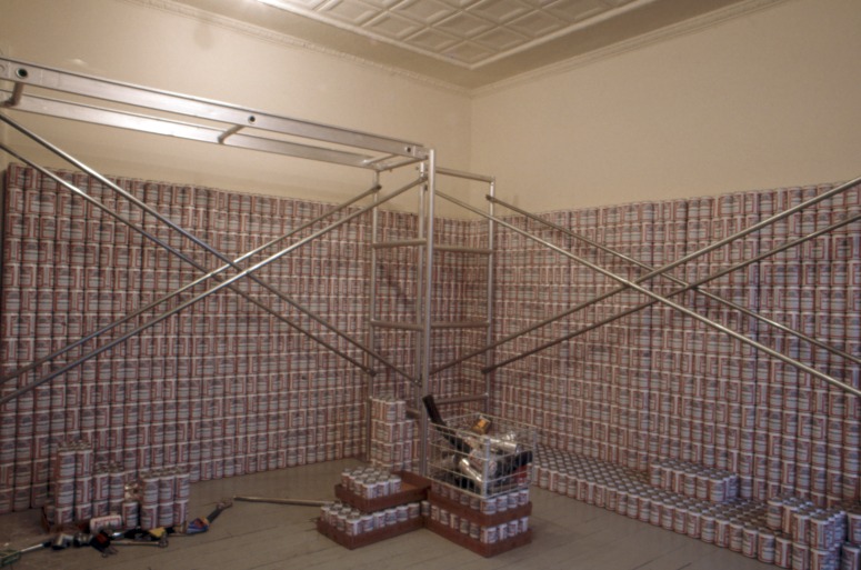 slide IRC.2012.03540 (old number: NOL.C-U001) showing Cady Noland's previously untitled installation, This piece doesn't have a title yet, at the Mattress Factory, 1989.