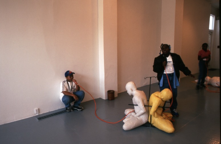 slide IRC.2012.03252 (old number: KUN.S-S034) showing Sutee Kunavichayanont's installation, Siamese Breath (Twins), at the Mattress Factory, 1999.