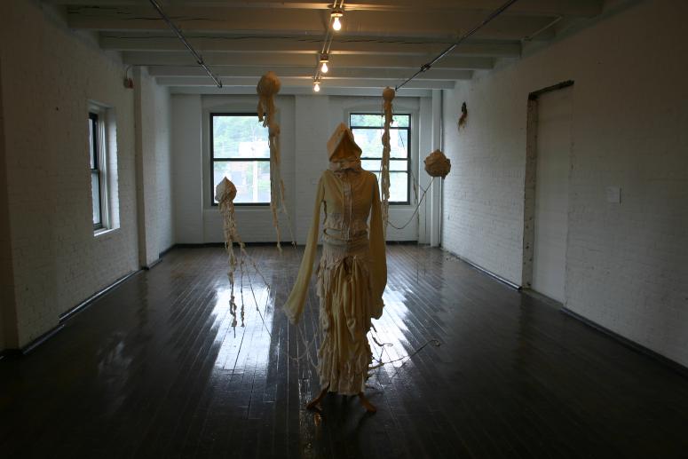 Digital image IRC.2012.07382 showing Nami Ogawa's installation, [you tie li da tsu], at the Mattress Factory, 2005.