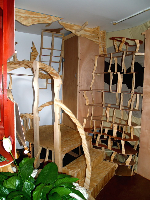 Tom Sarver, <em>T</em><em>he Tom Museum</em>, 2006