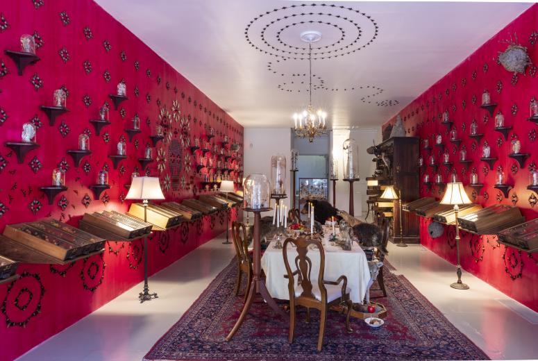 Jennifer Angus, <em>The Museum of All Things</em>, 2020