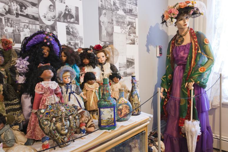 Digital image IRC.2012.04791 showing Victoria Hruska and LaToya Ruby Frazier's installation, 1921 Braddock Summoning 1982, at the Mattress Factory, 2009.