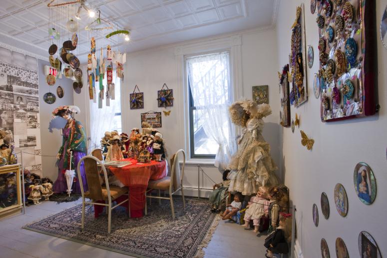 Digital image IRC.2012.04789 showing Victoria Hruska and LaToya Ruby Frazier's installation, 1921 Braddock Summoning 1982, at the Mattress Factory, 2009.