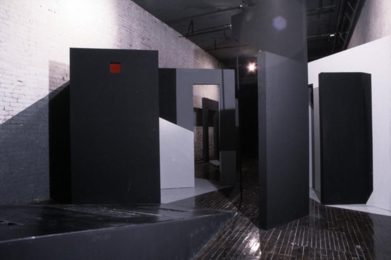 slide IRC.2012.00595 (old number: BUS.K-U013) showing Kendall Buster's Untitled installation at the Mattress Factory, 1985.